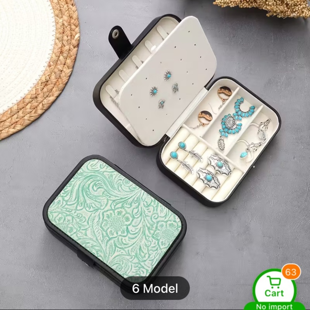 5/$10 | Mint Green Paisley Jewelry Organizer